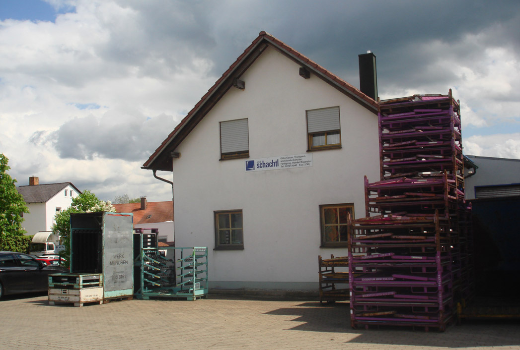 Head office - Bahnhof-Str. 21, 84137 Vilsbiburg